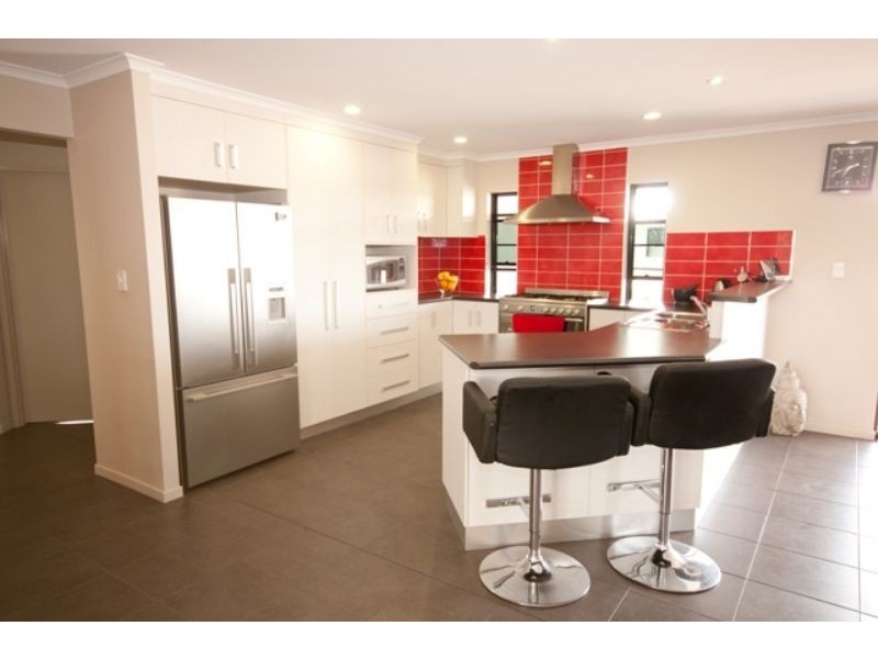 1 Mida Lane, Ooralea QLD 4740