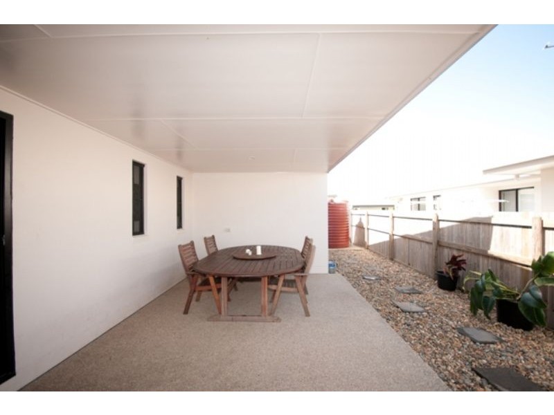 1 Mida Lane, Ooralea QLD 4740