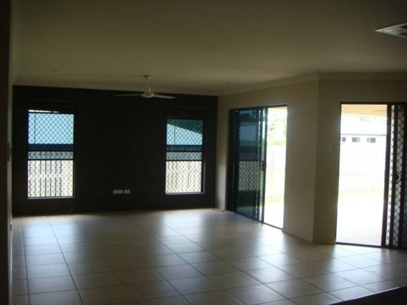 7 Mulcahy Crescent, Eimeo QLD 4740