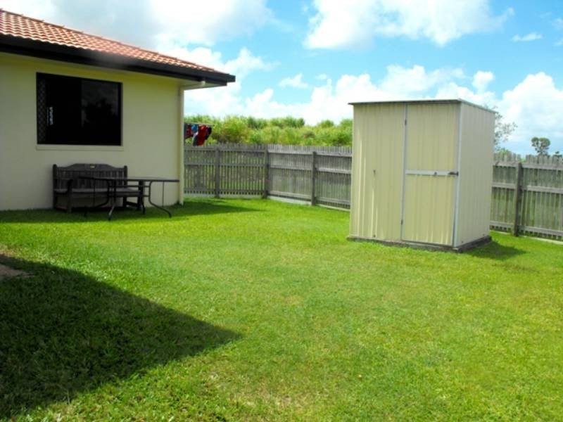 4 Carlow Close, Rural View QLD 4740