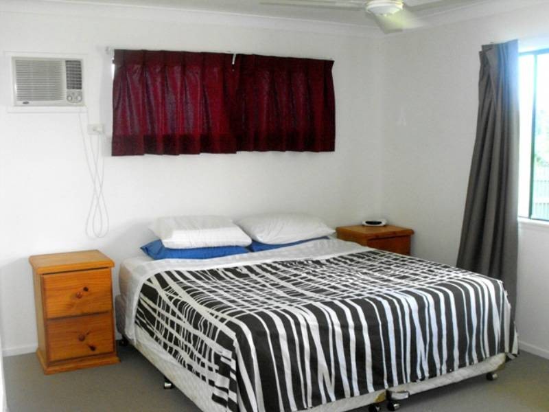 4 Carlow Close, Rural View QLD 4740