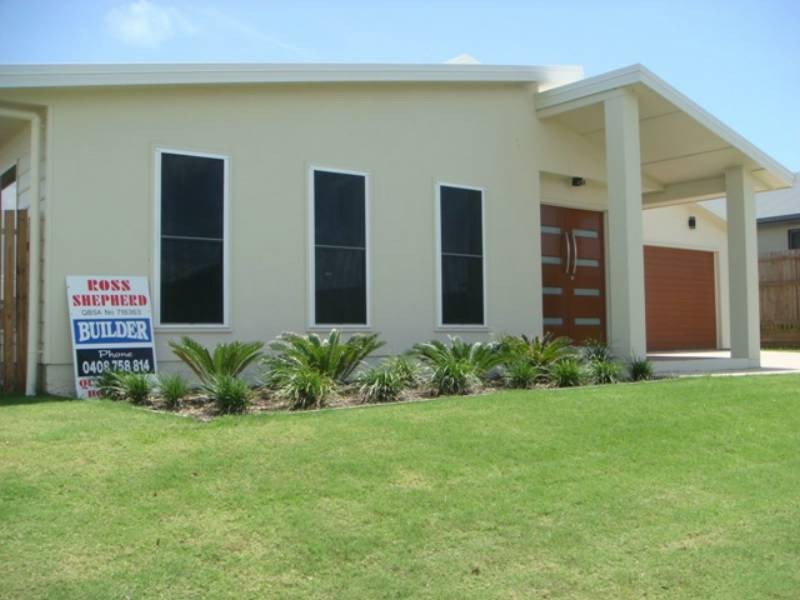 6 Sonoran Street, Rural View QLD 4740