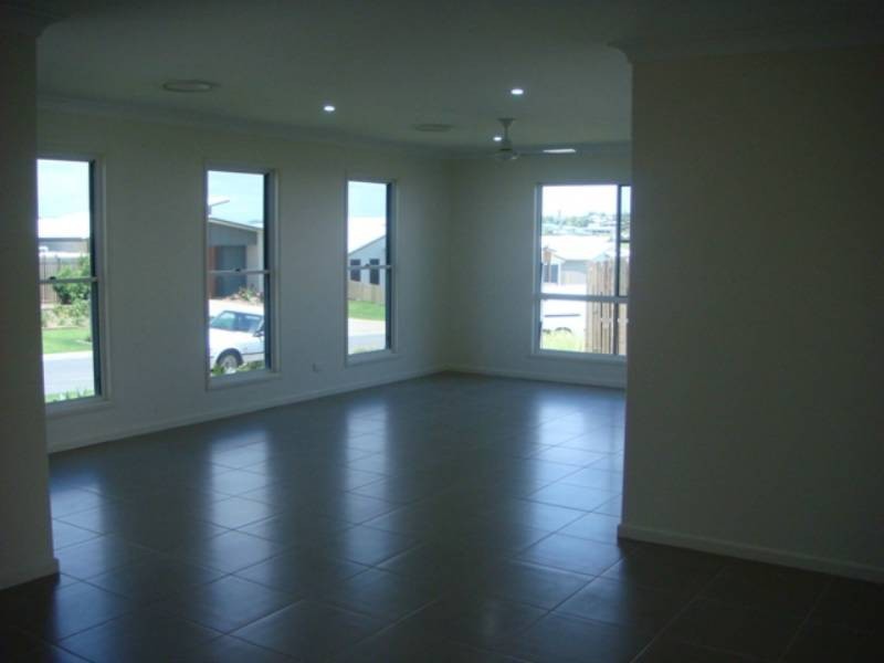 6 Sonoran Street, Rural View QLD 4740