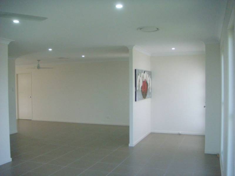 6 Sonoran Street, Rural View QLD 4740