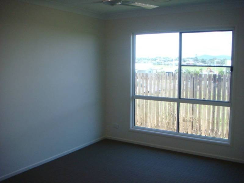 6 Sonoran Street, Rural View QLD 4740