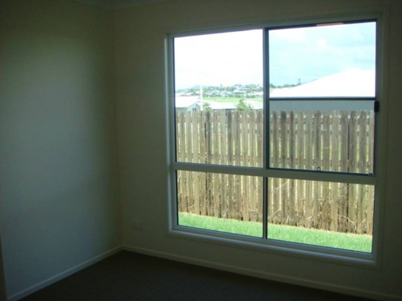 6 Sonoran Street, Rural View QLD 4740