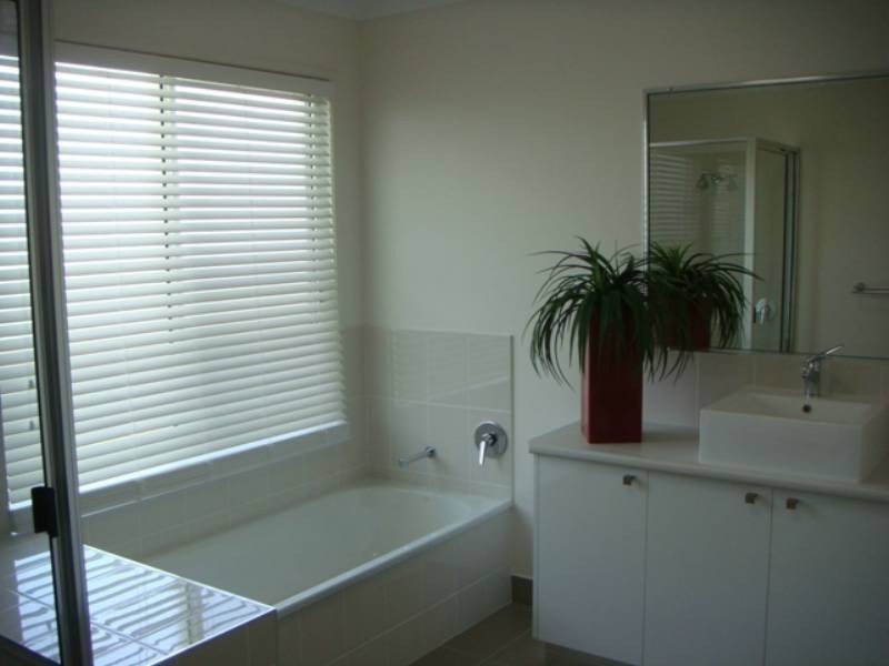 6 Sonoran Street, Rural View QLD 4740