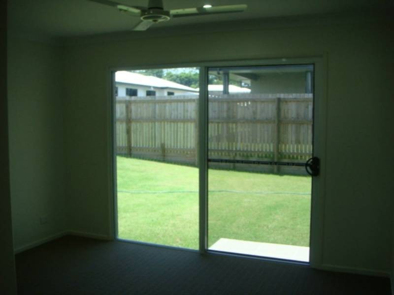 6 Sonoran Street, Rural View QLD 4740