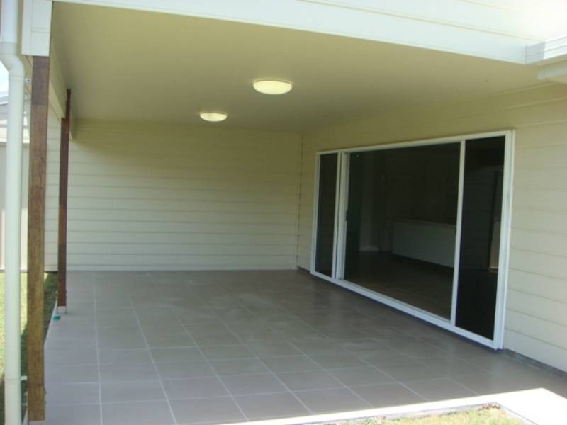 6 Sonoran Street, Rural View QLD 4740