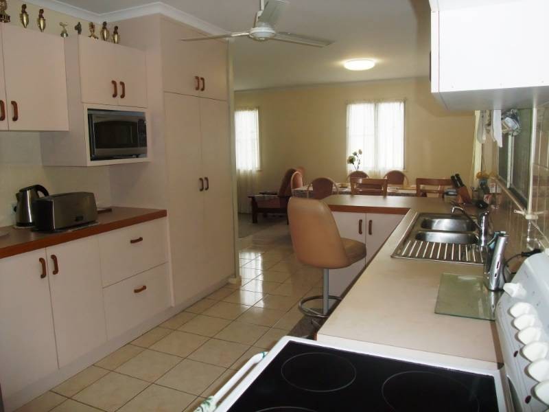 2 Mengel Street, South Mackay QLD 4740