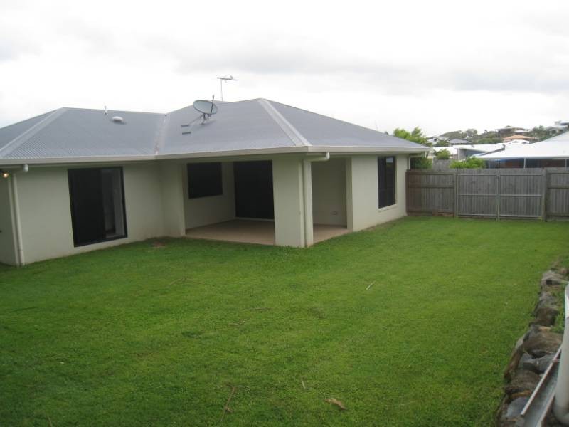 18 Sunseeker Court, Blacks Beach QLD 4740