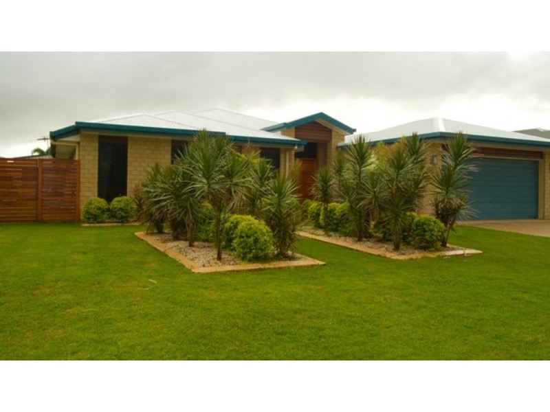 24 Cutfield Street, Glenella QLD 4740