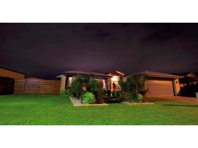 24 Cutfield Street, Glenella QLD 4740