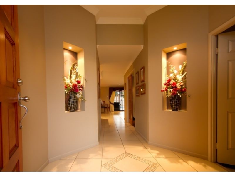 24 Cutfield Street, Glenella QLD 4740