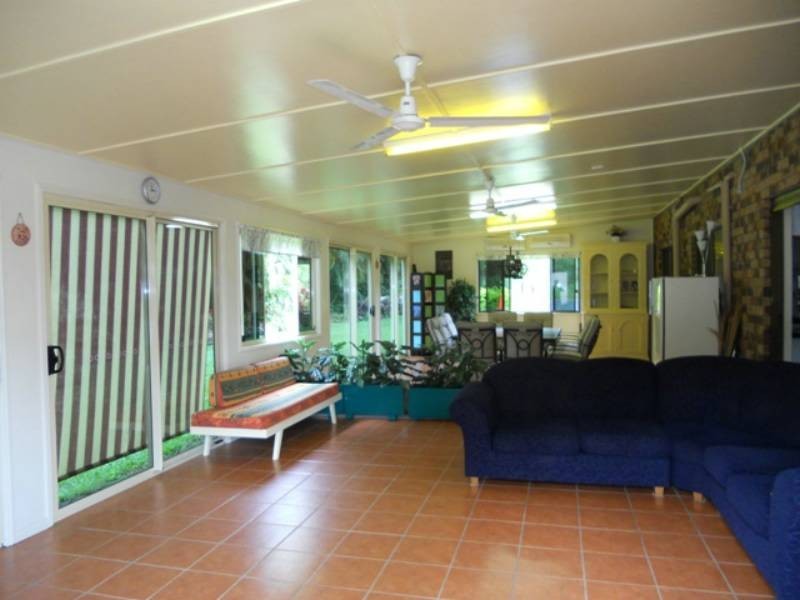 27 Sweeney Court, Glenella QLD 4740