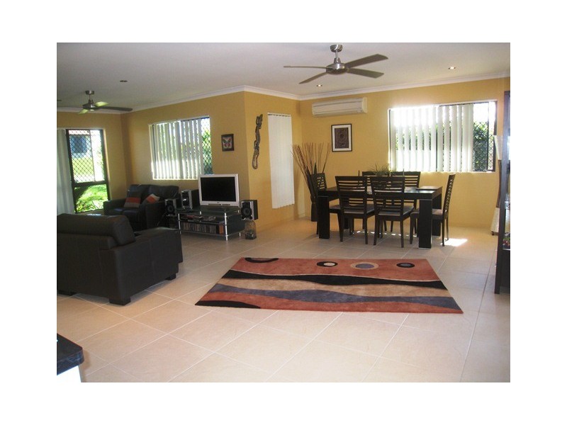 38 Kinghorn Street, Blacks Beach QLD 4740