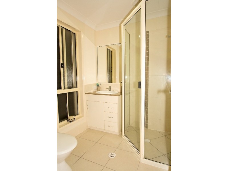 23 Whitehaven Drive, Blacks Beach QLD 4740