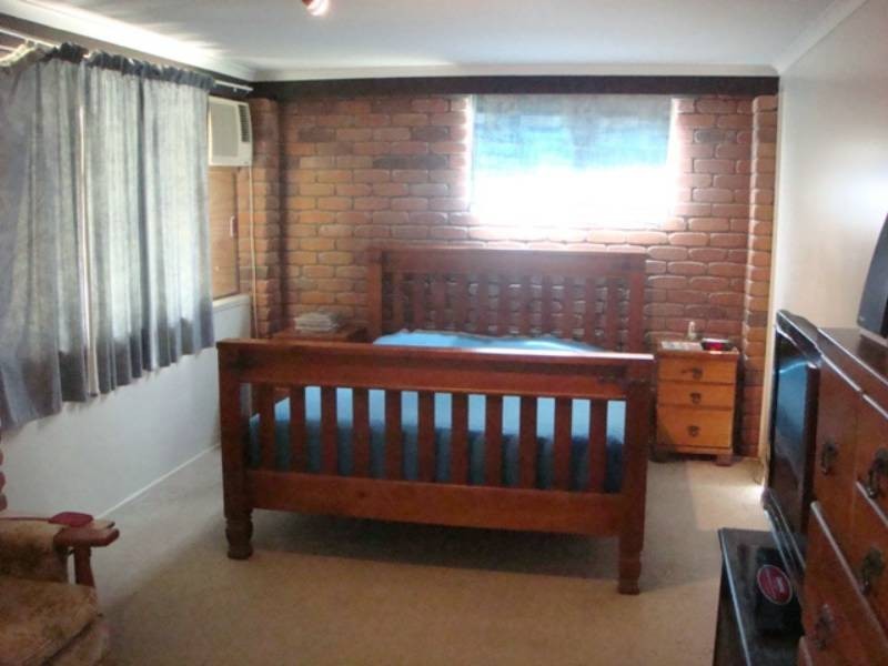 12 Phillip Street, Mount Pleasant QLD 4740