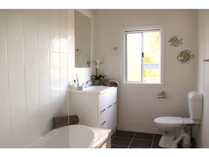 33 Shakespeare Street, East Mackay QLD 4740