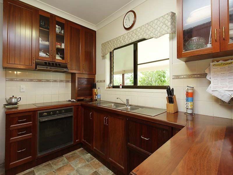 25 Gravinos Road, Victoria Plains QLD 4751