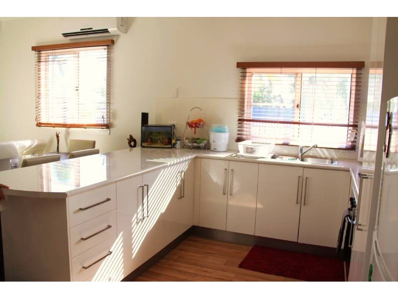 1 Vine Street, North Mackay QLD 4740