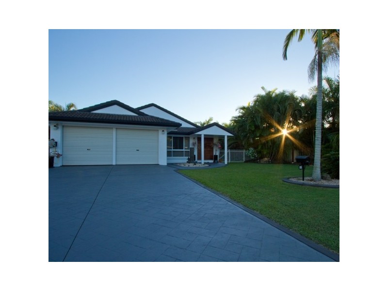 35 Cavanagh Drive, Blacks Beach QLD 4740