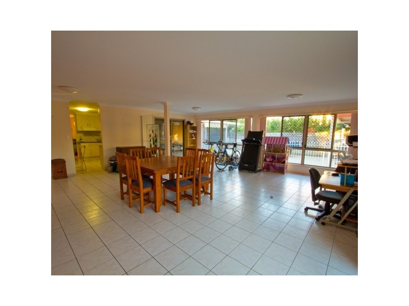 14 Riverleigh Drive, North Mackay QLD 4740