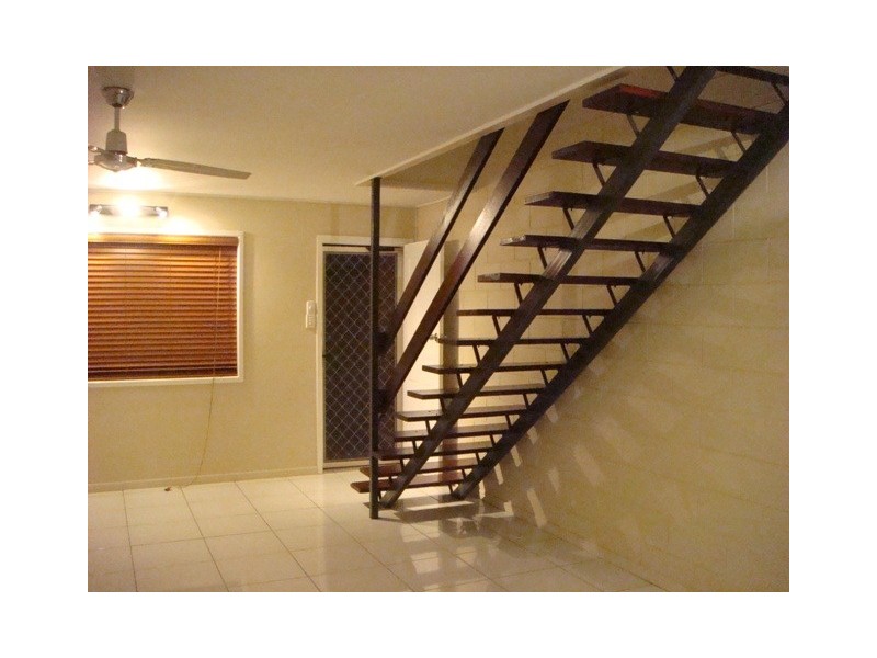 4/221 Evan Street, South Mackay QLD 4740