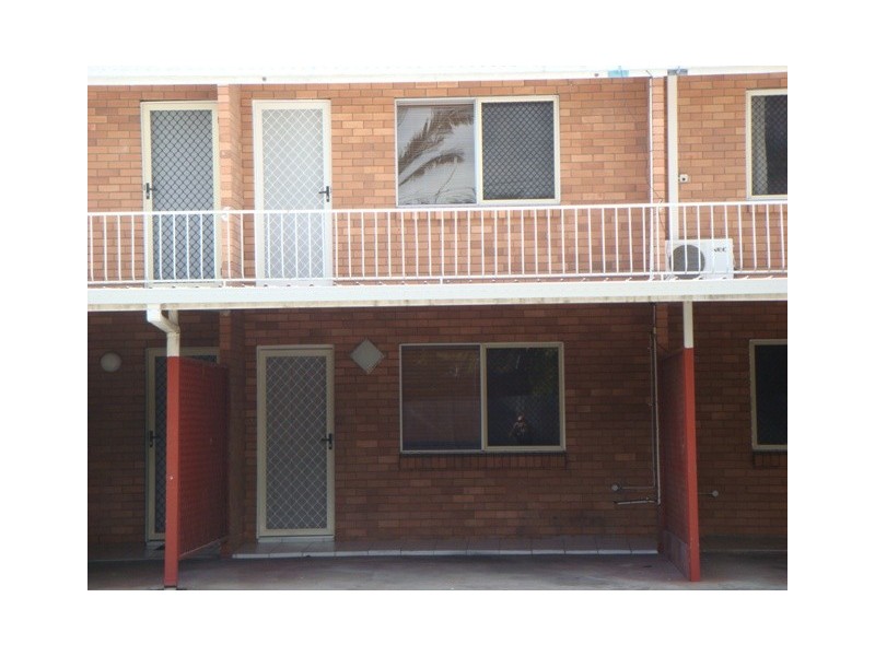 4/221 Evan Street, South Mackay QLD 4740