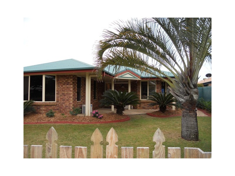 2 Clipper Court, Bucasia QLD 4750
