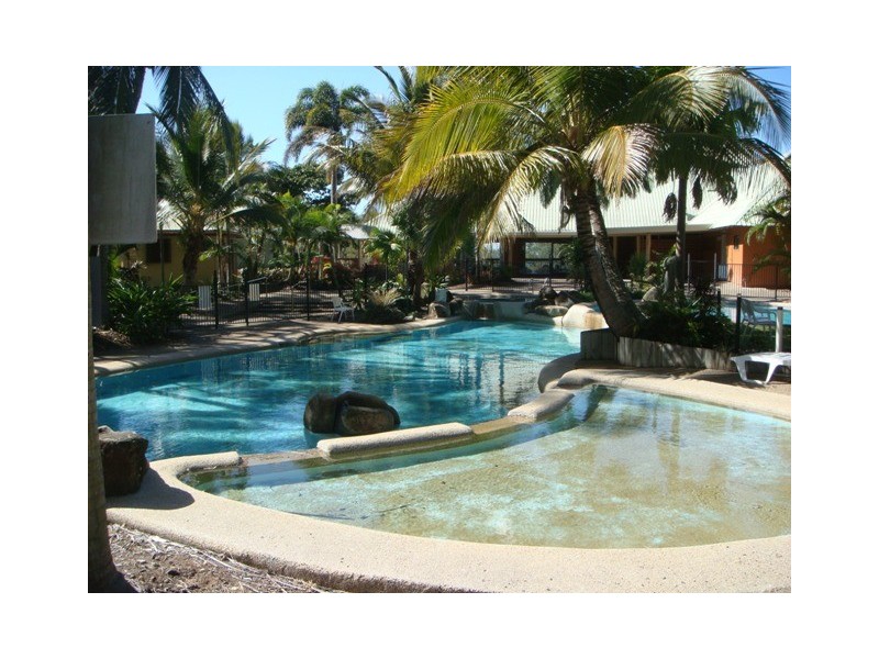 6/12 Homestead Bay Avenue, Bucasia QLD 4750