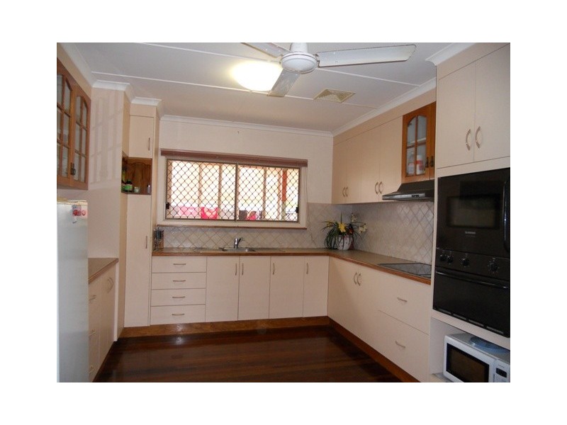 2 McGinn Street, West Mackay QLD 4740