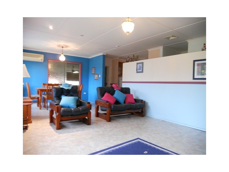 2 McGinn Street, West Mackay QLD 4740