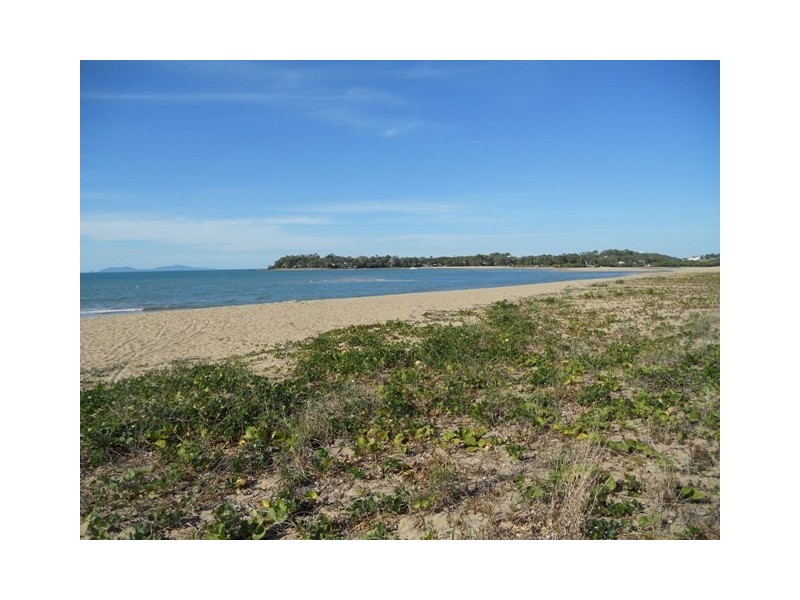 29 Bucasia Esp, Bucasia QLD 4750