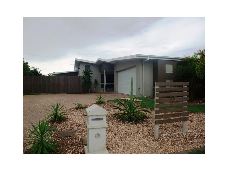 53 Royal Sands Blvd, Bucasia QLD 4750