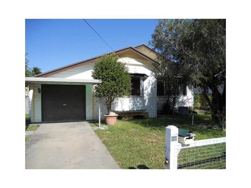 25 Perry Street, West Mackay QLD 4740