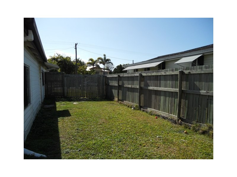 25 Perry Street, West Mackay QLD 4740