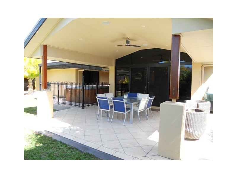 5 Tribute Court, Glenella QLD 4740