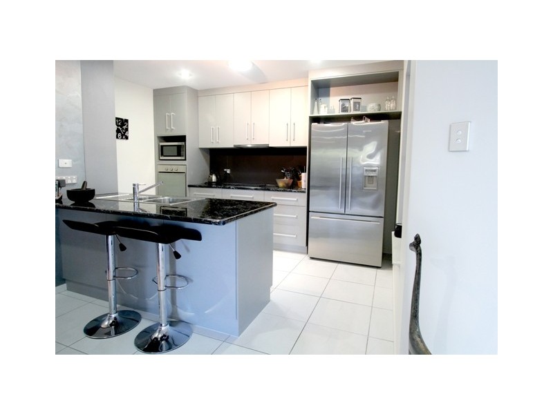 15 Song Close, Andergrove QLD 4740