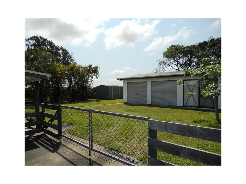 69 Broadsound Road, Ooralea QLD 4740