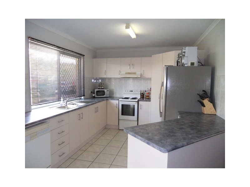 10 Marshall Avenue, Andergrove QLD 4740