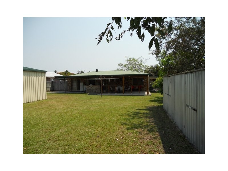 32 Broomdykes Drive, Beaconsfield QLD 4740