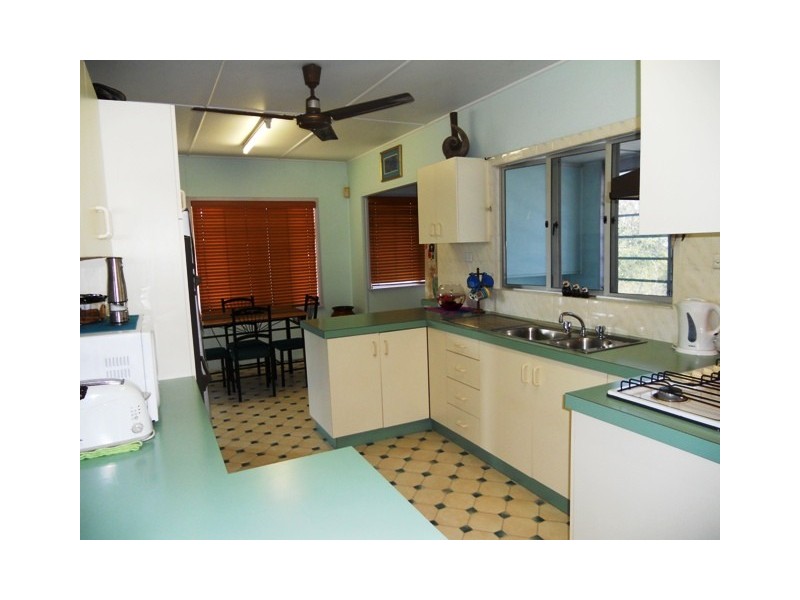 6 McKinley Street, North Mackay QLD 4740