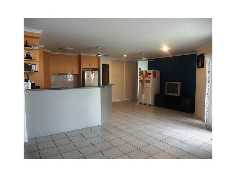 8 Salmon  Court, Andergrove QLD 4740
