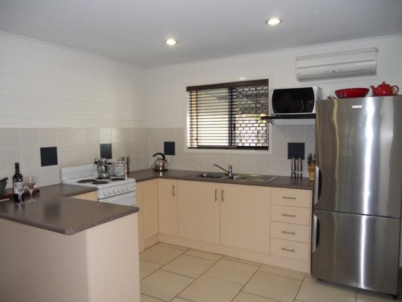 2/3 Amanda Drive, Andergrove QLD 4740