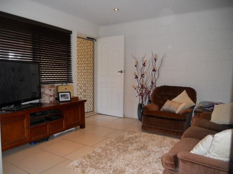 2/3 Amanda Drive, Andergrove QLD 4740