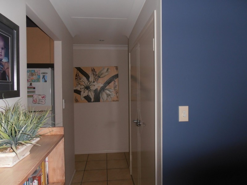27 Beachside Place, Shoal Point QLD 4750