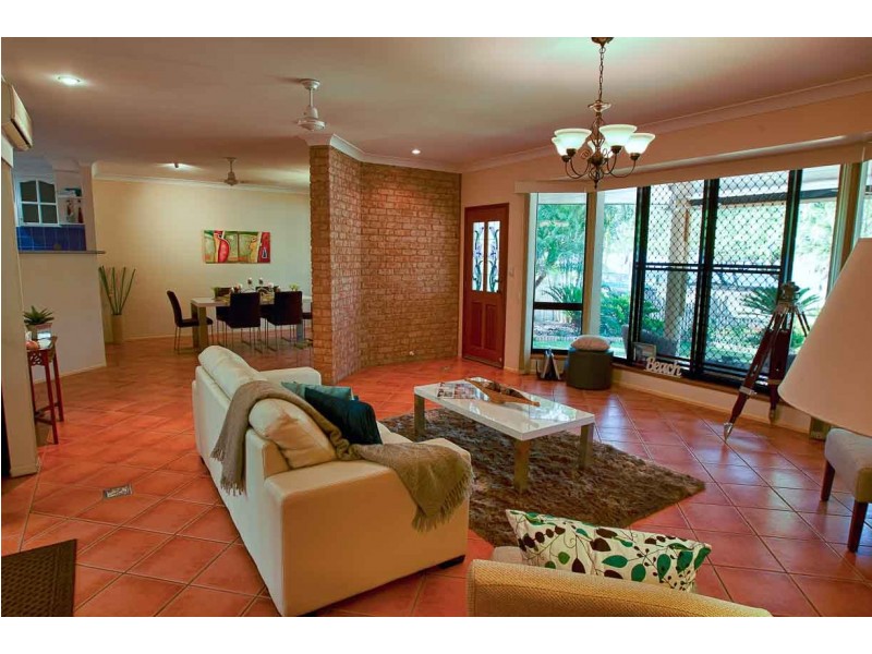 7 Eimeo Esplanade, Eimeo QLD 4740