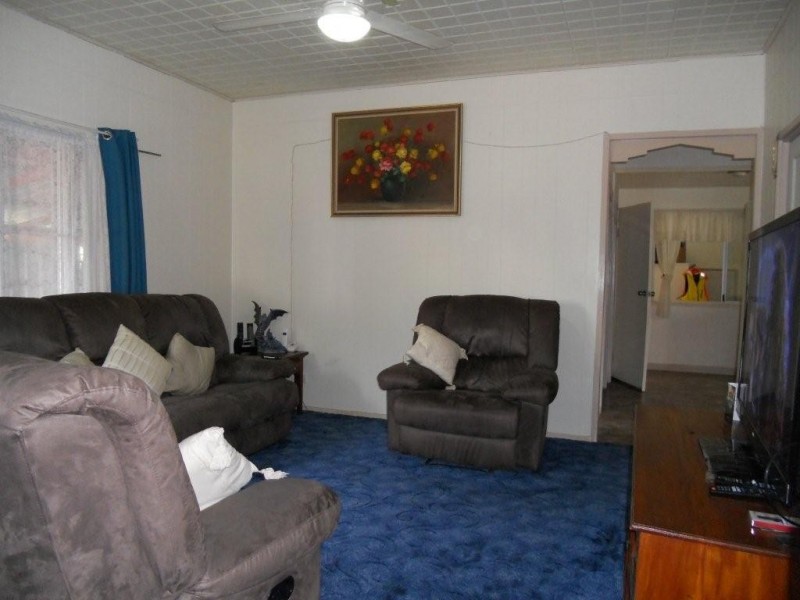 77 Canberra Street, North Mackay QLD 4740