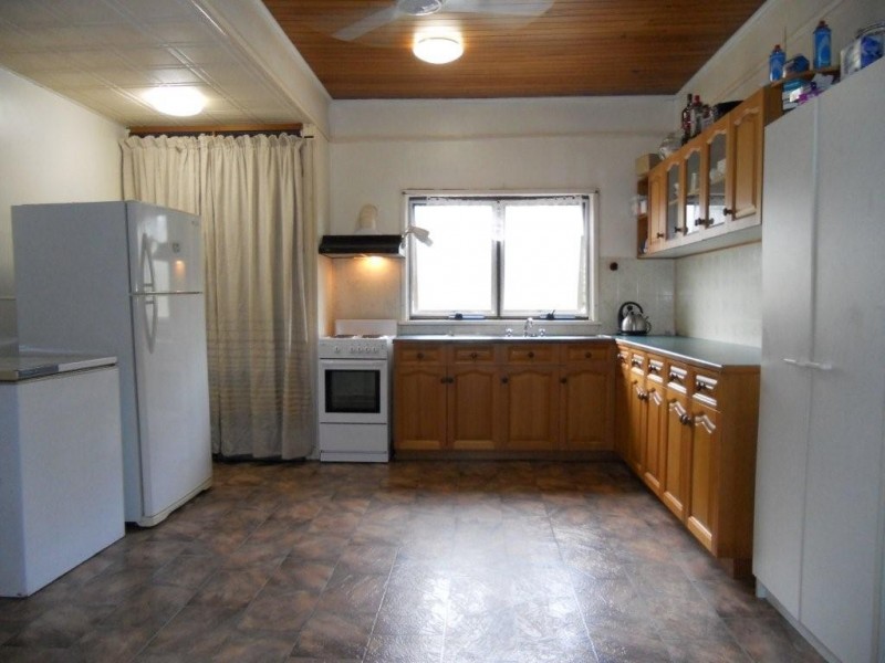 77 Canberra Street, North Mackay QLD 4740